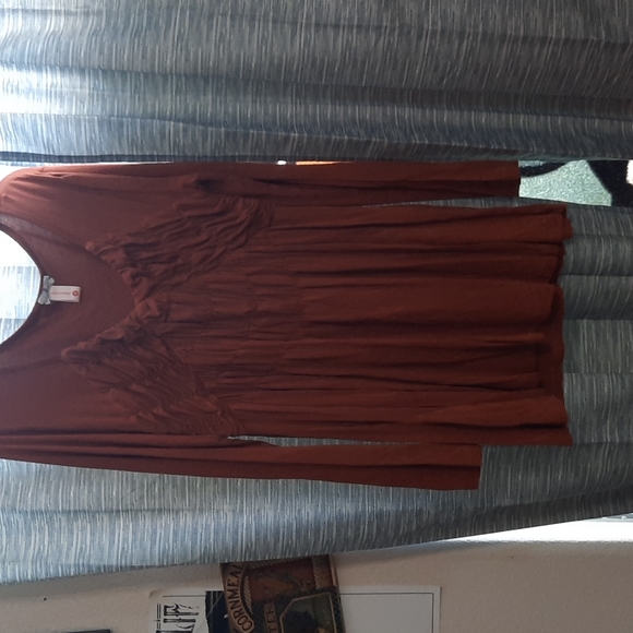 Dress shirt - Picture 1 of 2